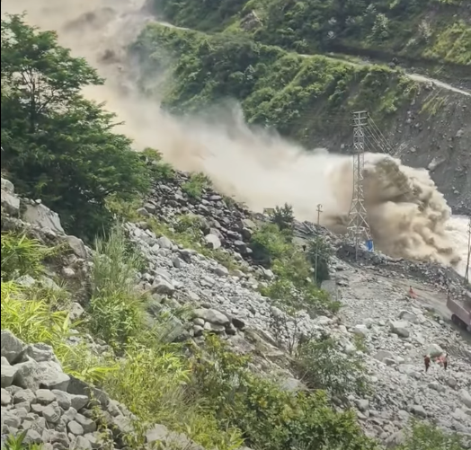 flash-flood-reaches-trishuli-hydropower.png